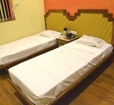 Hotel Rock Star Kalkuta Pokój zdjęcie